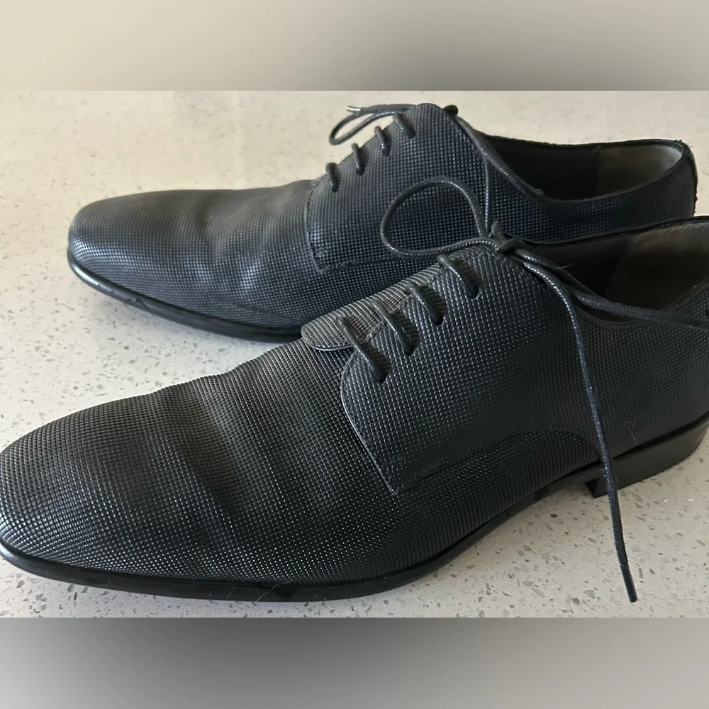 Hugo by Hugo Boss Classic Black Men's textured leather Hureb  Dress Shoes size 8